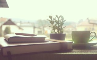 #FelizDíadelLibro, literatura que te ayuda a descansar mejor