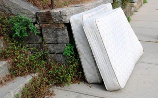 ¿Dónde tirar tu colchón usado?