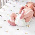 Postura correcta para dormir a un bebé